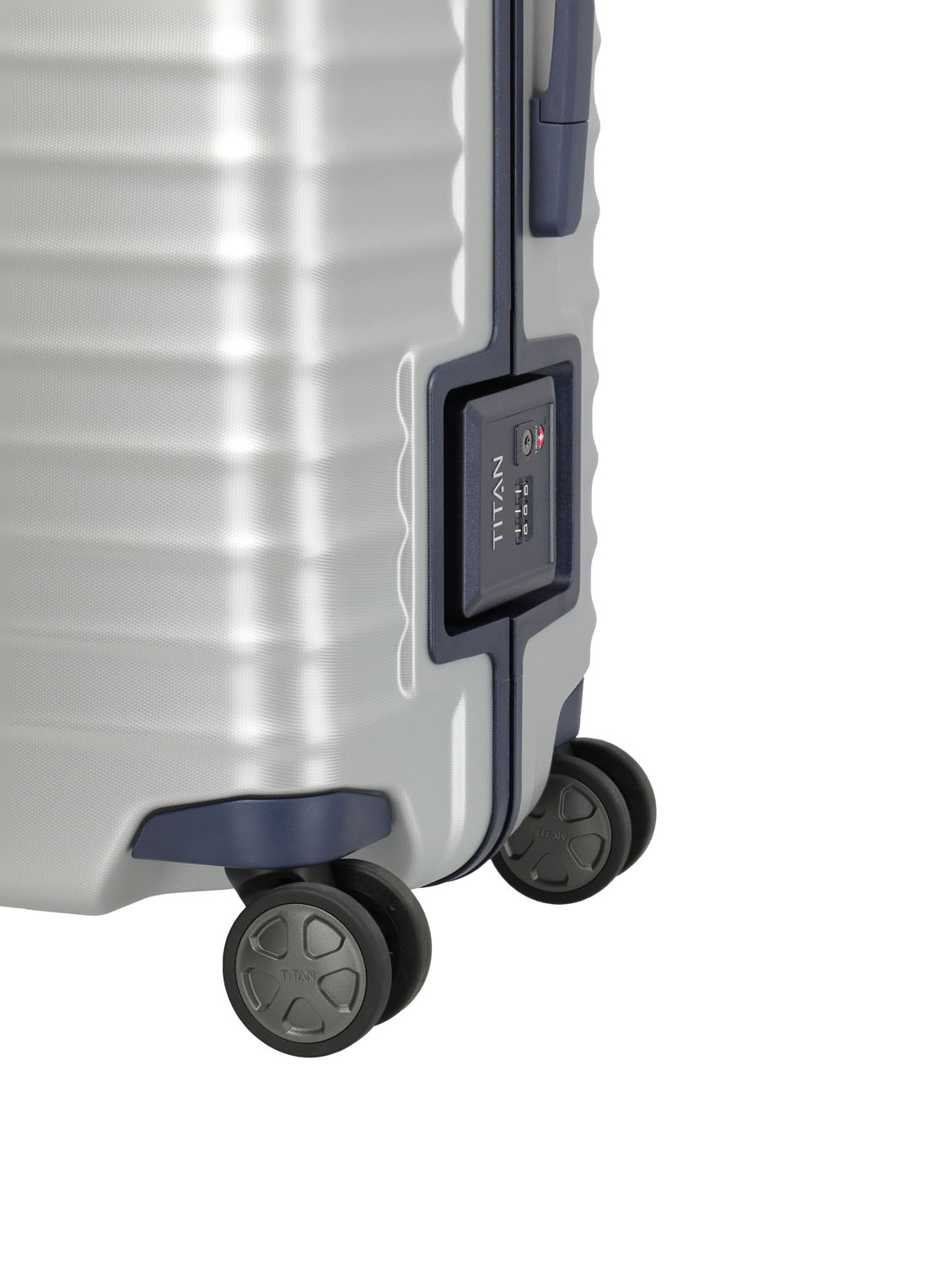 TITAN Litron Frame 4-Rollen Trolley M 69cm LIMITED EDITION + Gratis Hotelgutschein Silber TITAN Litron Frame 4-Rollen Trolley M 69cm LIMITED EDITION + Gratis Hotelgutschein Silber