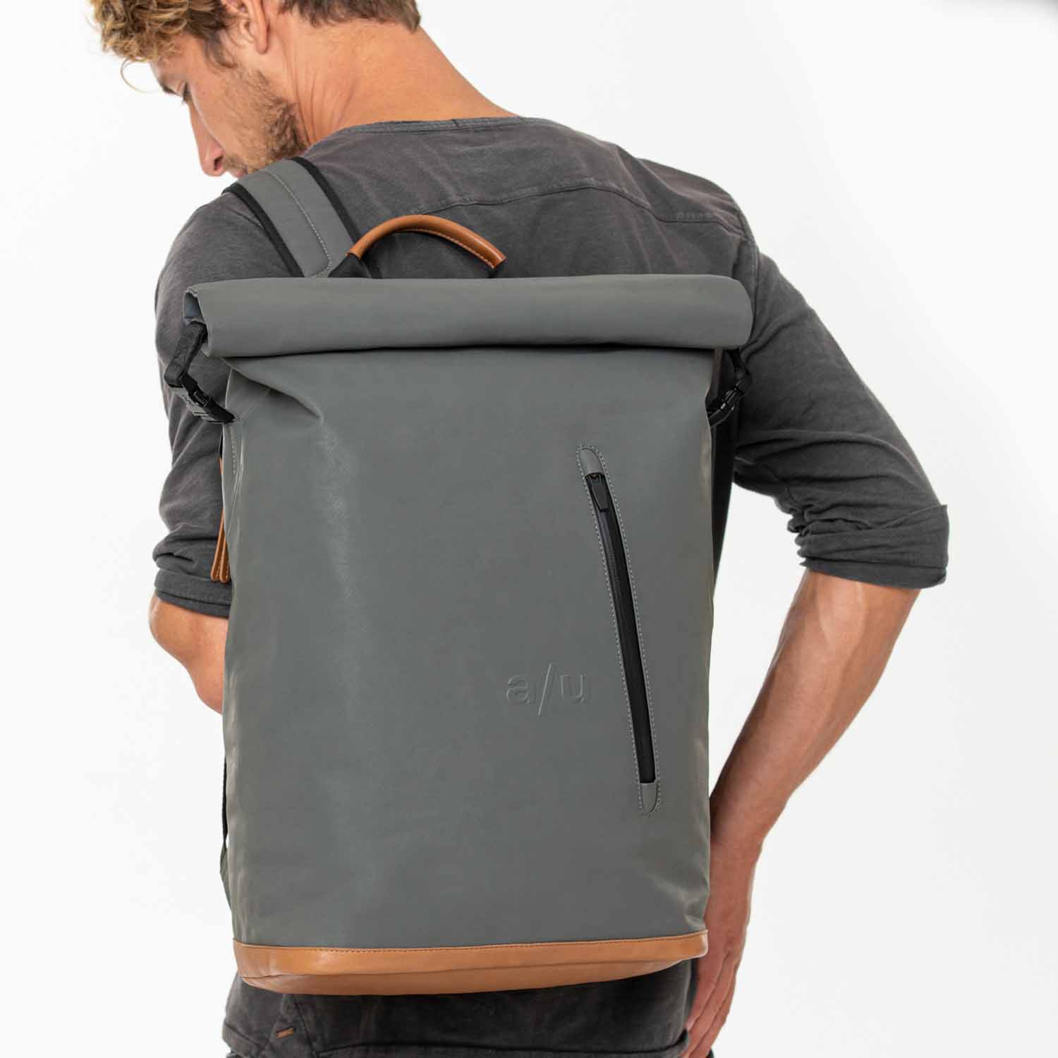 aunts & uncles Japan Matsuyama Rolltop Rucksack mit 16" Notebookfach gravity grey aunts & uncles Japan Matsuyama Rolltop Rucksack mit 16" Notebookfach gravity grey