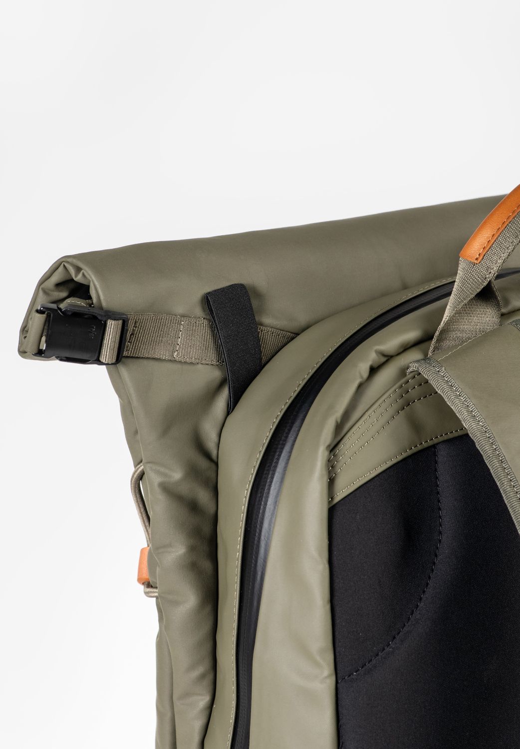 aunts & uncles Japan RE Kitakami Rolltop-Rucksack mit 13" Notebookfach fallen rock