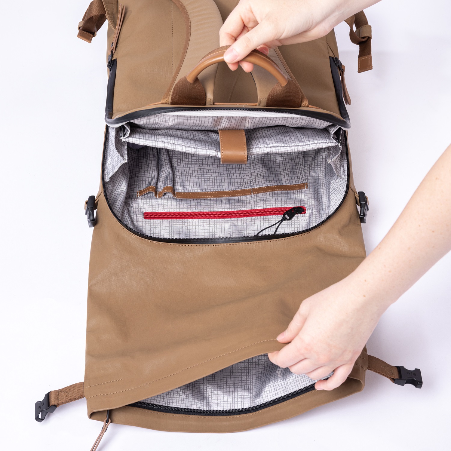 aunts & uncles Japan Fukui Rolltop Rucksack mit 15" Notebookfach cosmic void aunts & uncles Japan Fukui Rolltop Rucksack mit 15" Notebookfach cosmic void