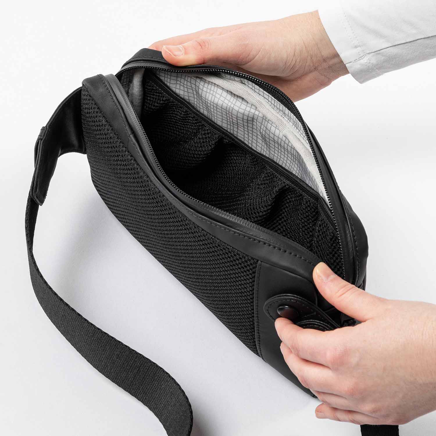 aunts & uncles Japan Nishi Mito Gürteltasche anthracite black aunts & uncles Japan Nishi Mito Gürteltasche anthracite black