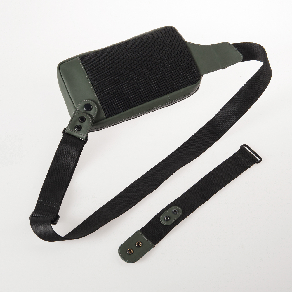 aunts & uncles Japan Nishi Mito Gürteltasche forest night