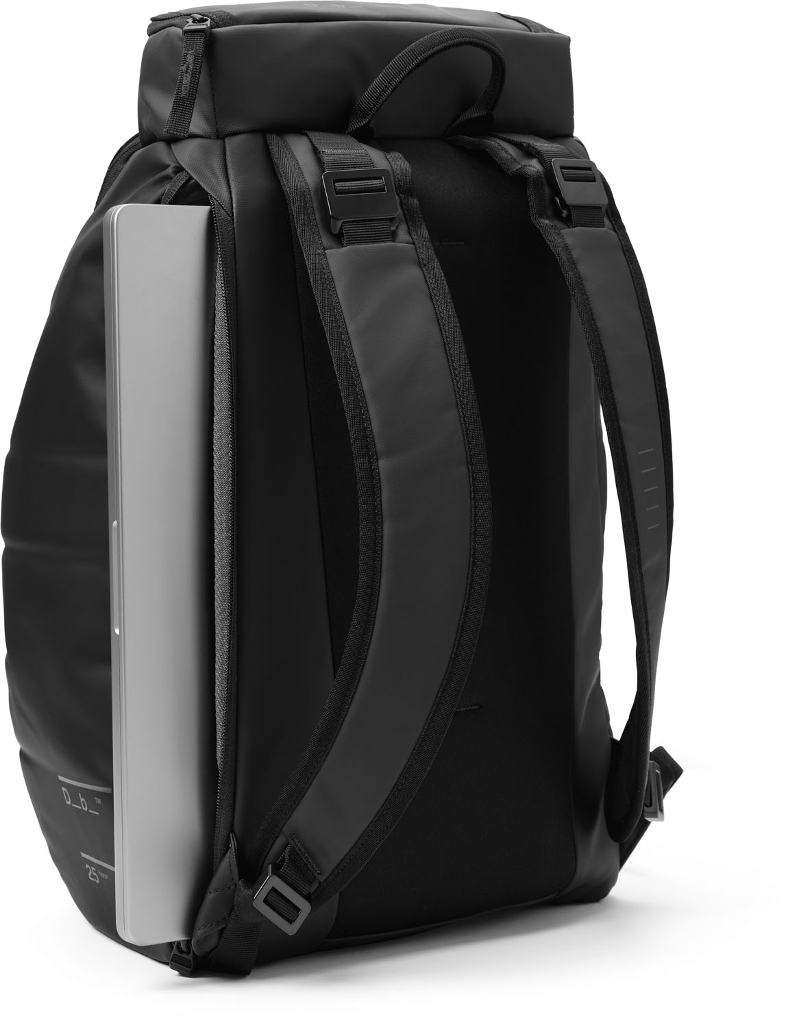 D_b_ Hugger Backpack 25L Black Out