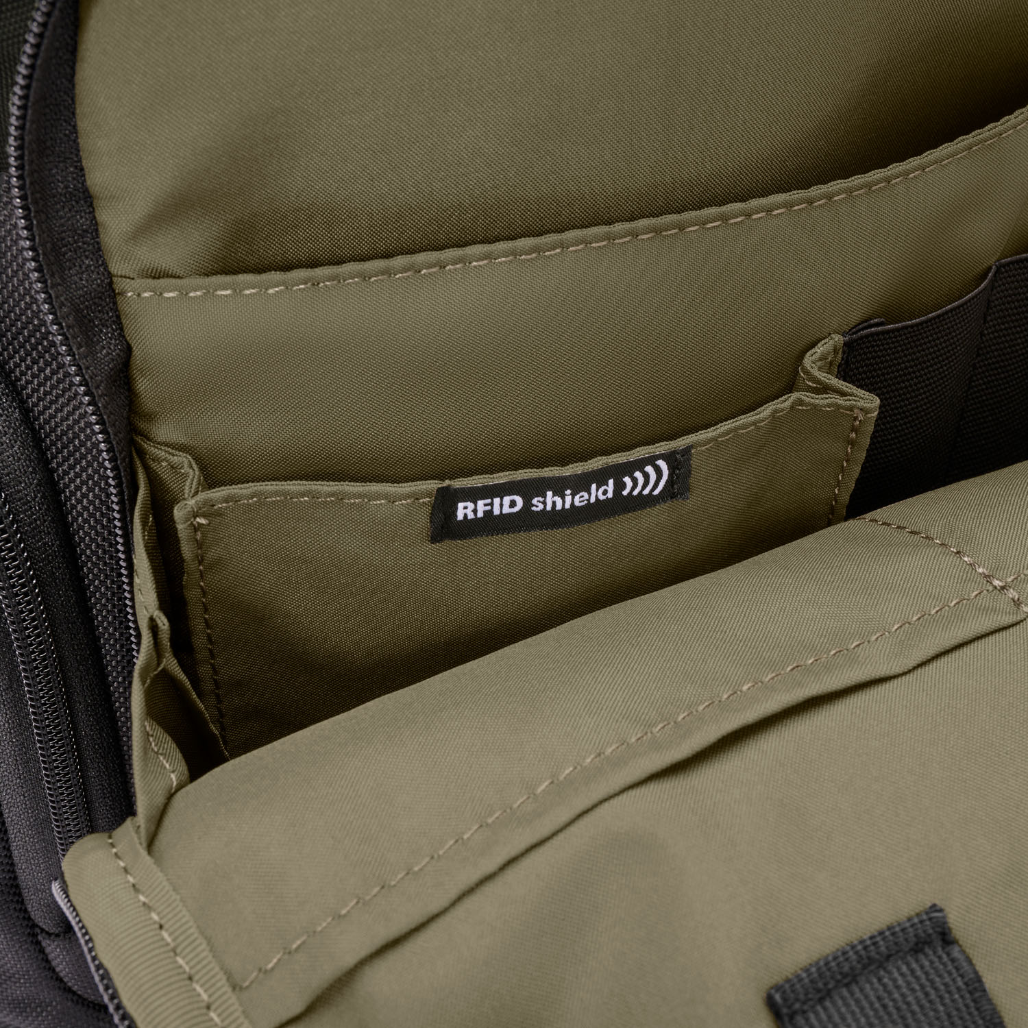 Briggs & Riley HTA Medium Cargo Multi-Pocket Backpack Forest Briggs & Riley HTA Medium Cargo Multi-Pocket Backpack Forest