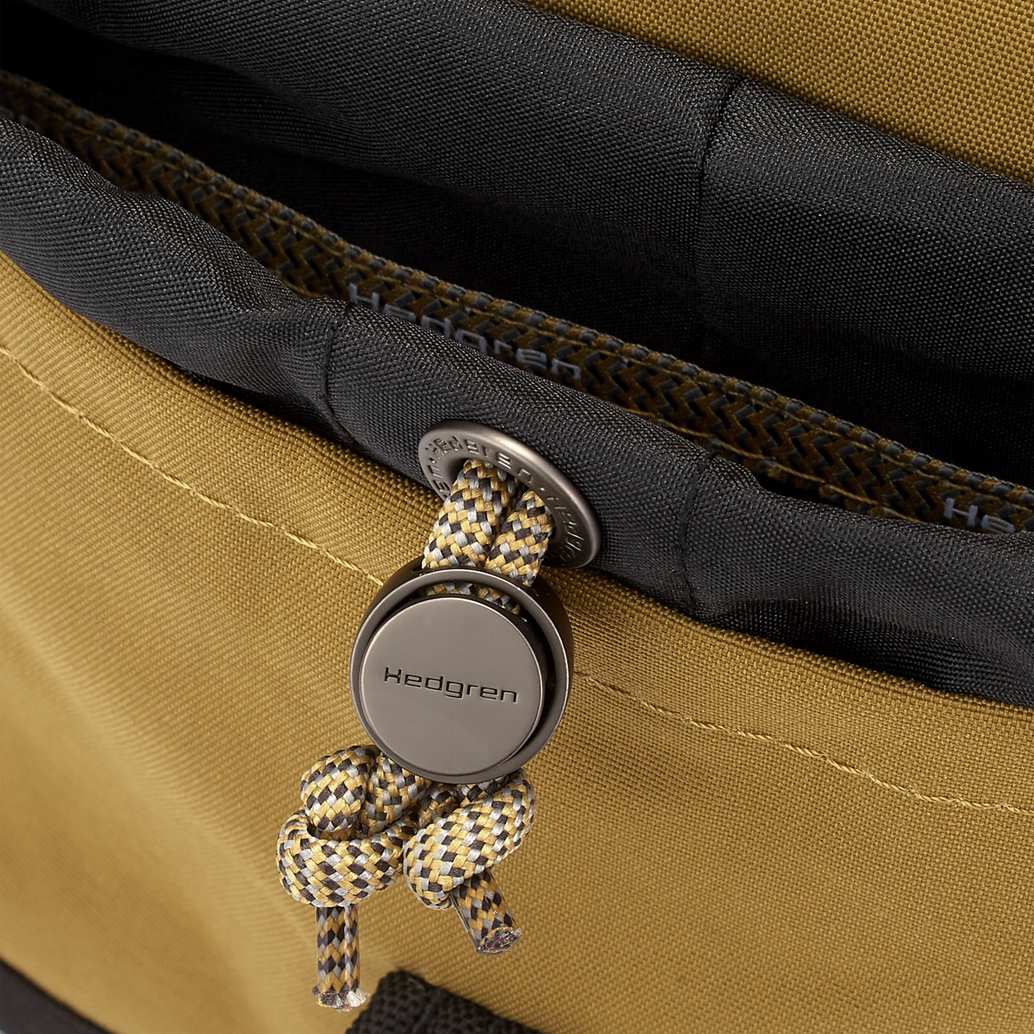 Hedgren Great American Heritage QUEST Vertical Crossover 10" RFID Mustard Olive