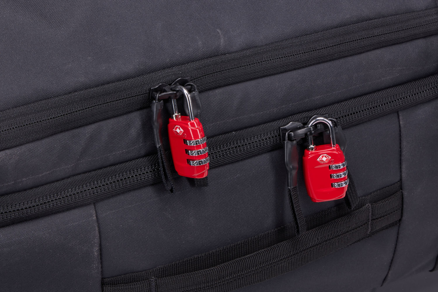 THULE Aion Wheeled Duffel 70cm Black