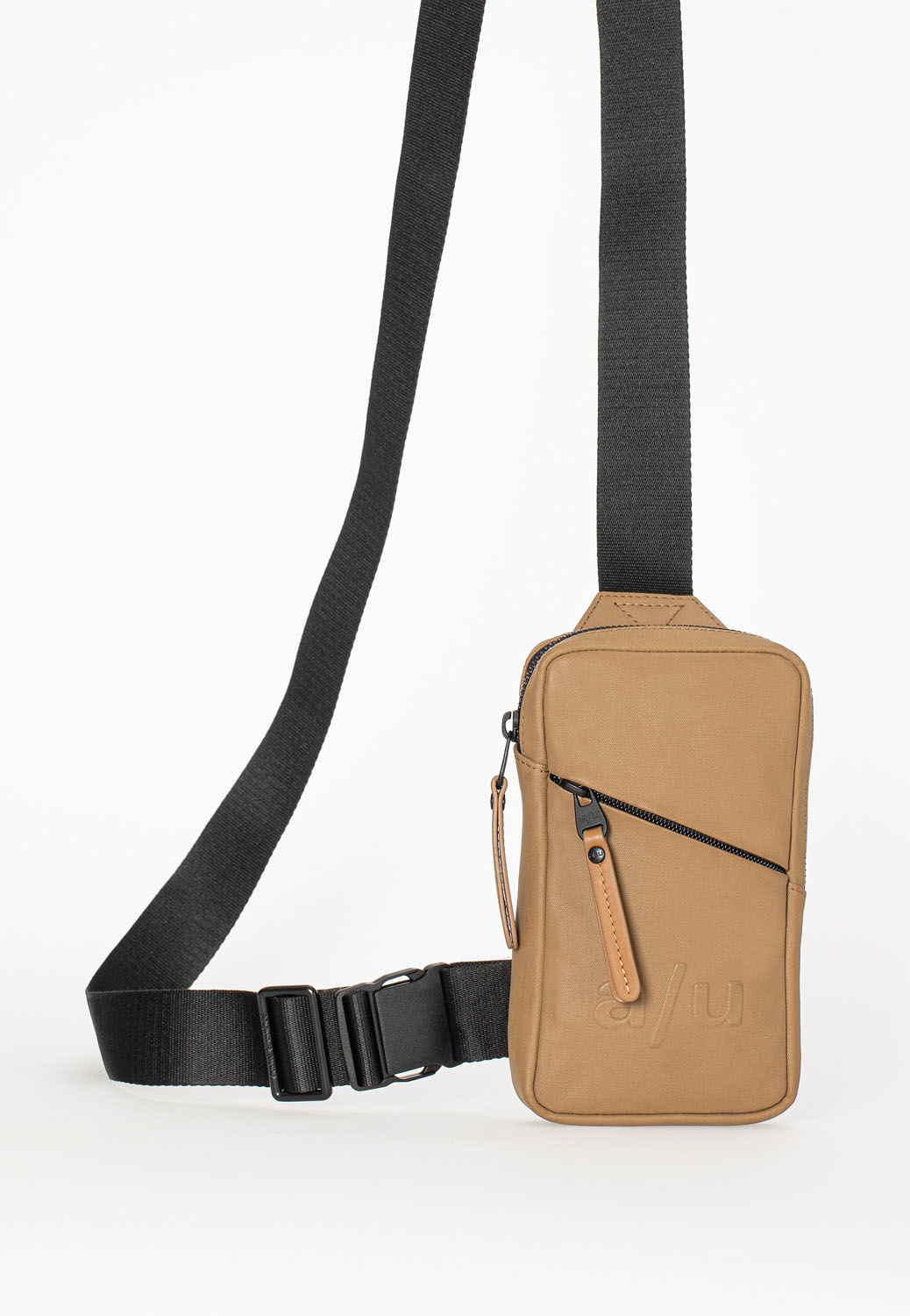 aunts & uncles Japan Iwako Crossbag / Phonebag tapir aunts & uncles Japan Iwako Crossbag / Phonebag tapir