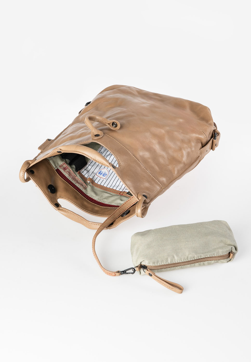 aunts & uncles Grandma's Luxury Club Mrs. Pancake Umhängetasche timeless taupe