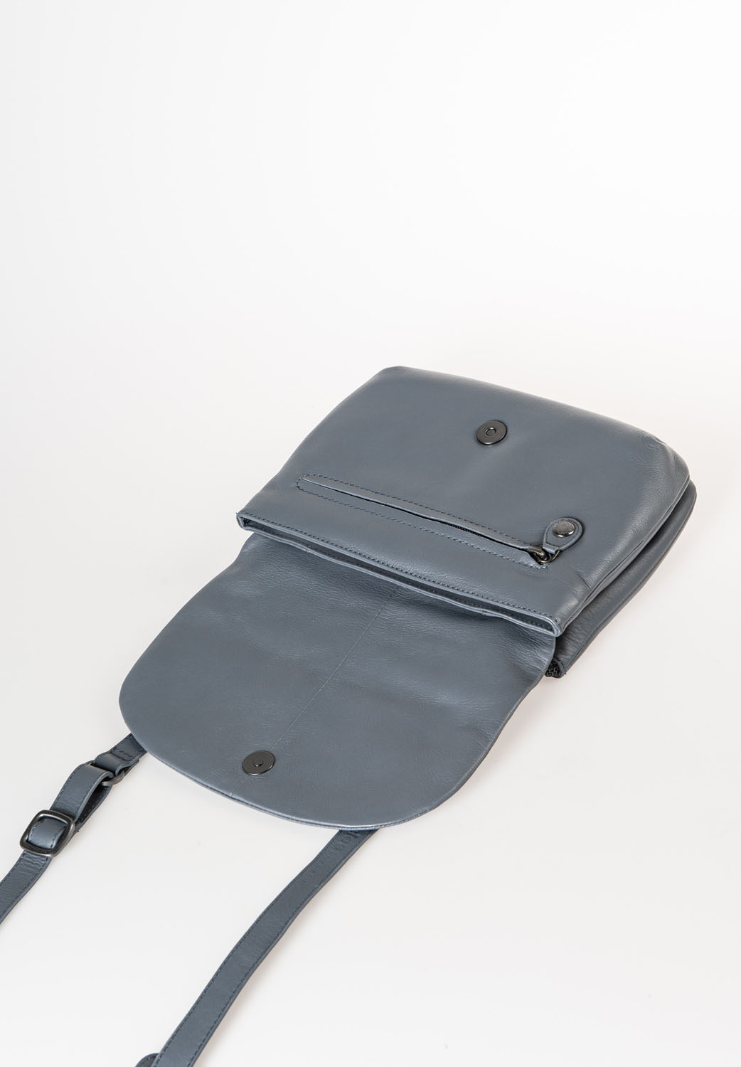 aunts & uncles Jamie's Orchard Pepino Umhängetasche wind