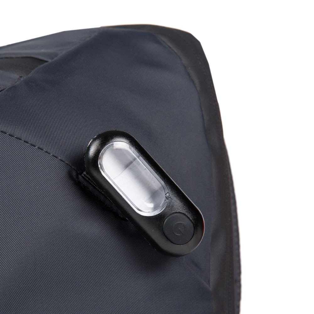 Piquadro PQ-Modular Laptoprucksack 15" aus rezykliertem antiviralen Stoff und RFID Blocker Schwarz