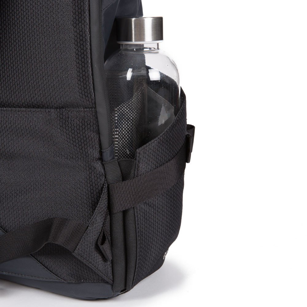 Piquadro PQ-Modular Laptoprucksack 15" aus rezykliertem antiviralen Stoff und RFID Blocker Schwarz