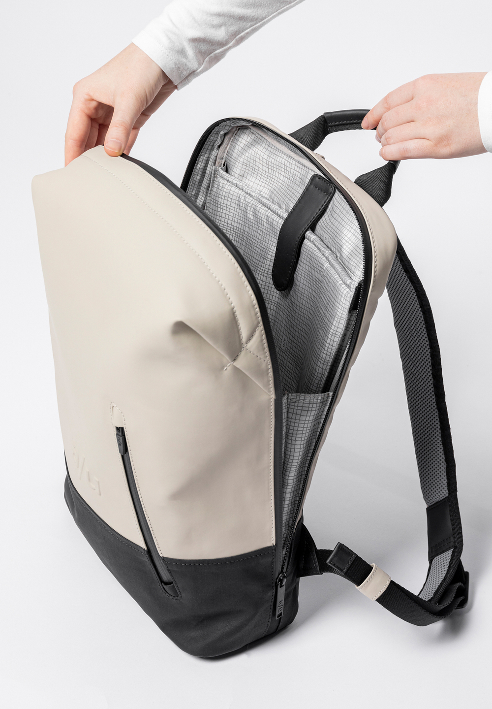 aunts & uncles Japan Nishi Hamamatsu Rucksack mit 13" Notebookfach sand