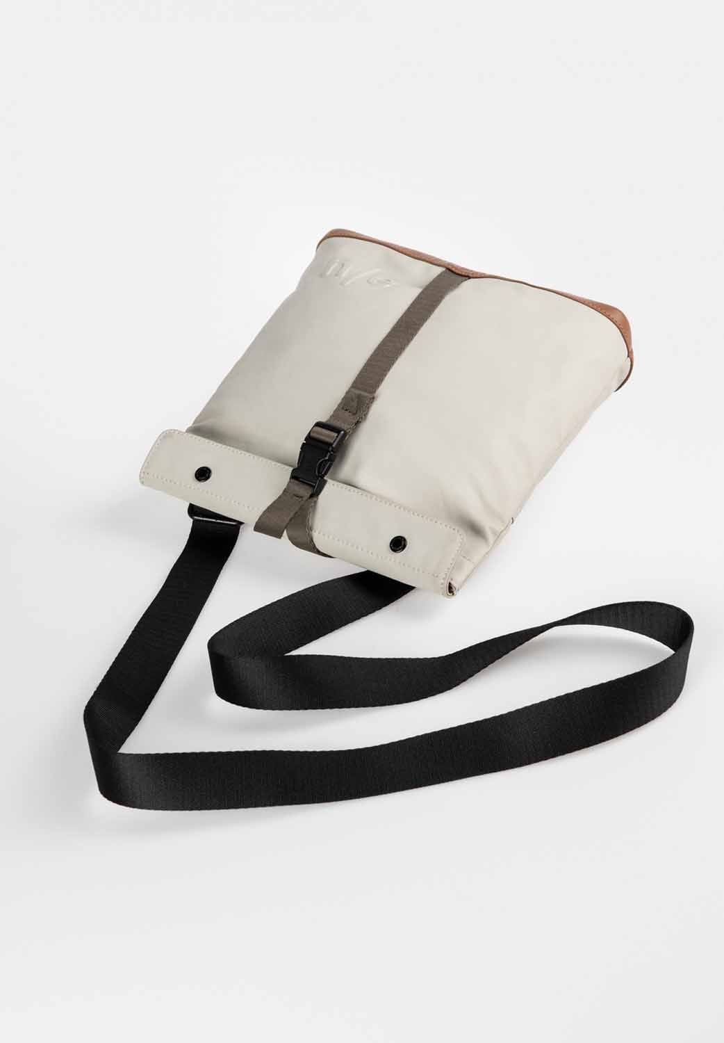 aunts & uncles Japan Yao Rolltop-Umhängetasche dust aunts & uncles Japan Yao Rolltop-Umhängetasche dust