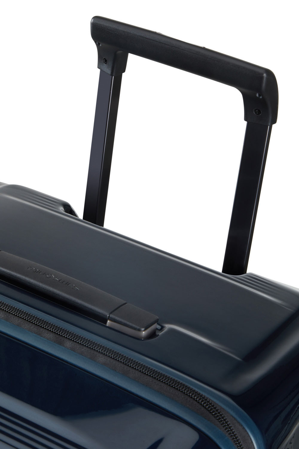Samsonite Nuon Trunk 80cm Metallic Dark Blue Samsonite Nuon Trunk 80cm Metallic Dark Blue