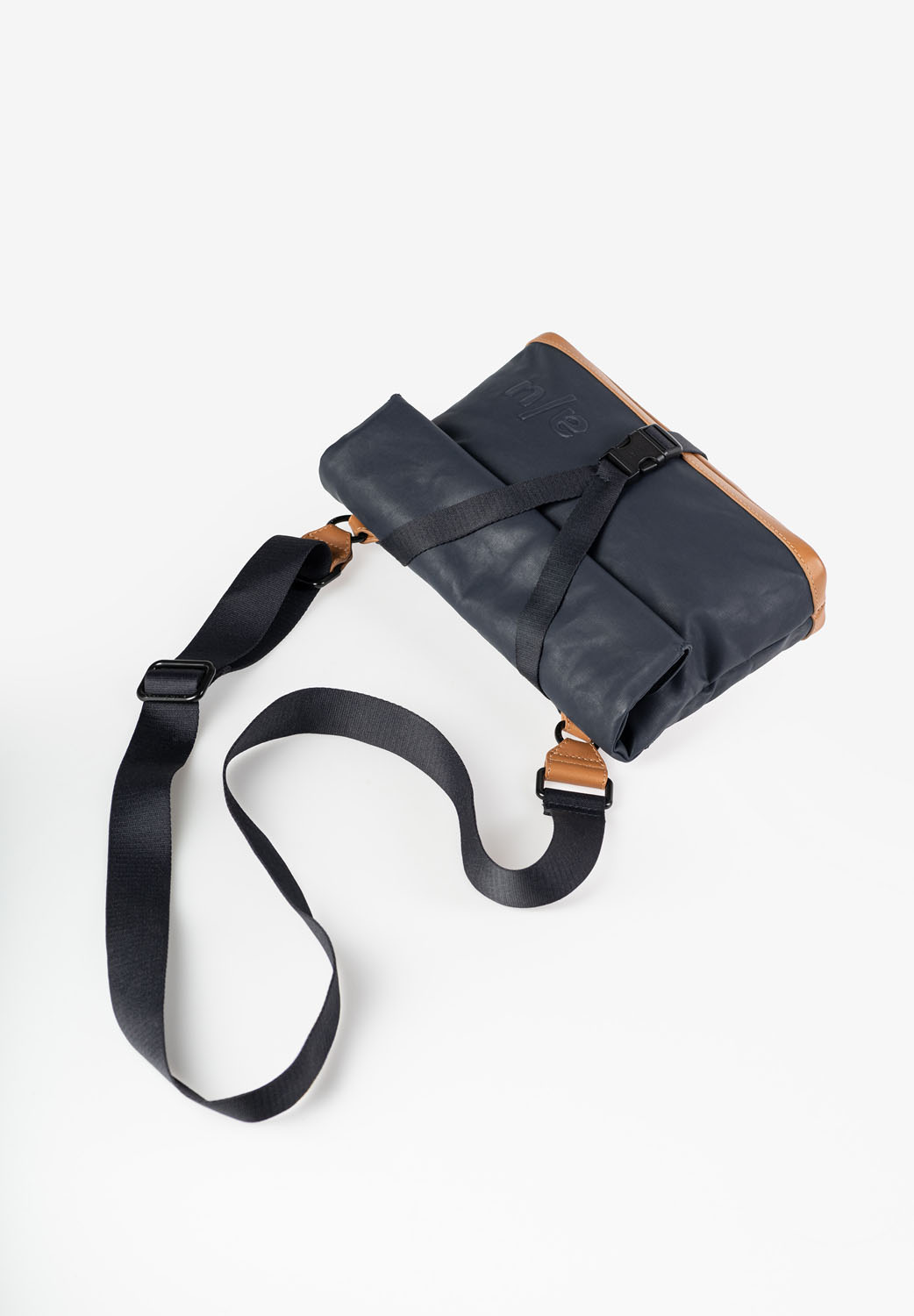 aunts & uncles Japan Yao Rolltop-Umhängetasche night blue aunts & uncles Japan Yao Rolltop-Umhängetasche night blue