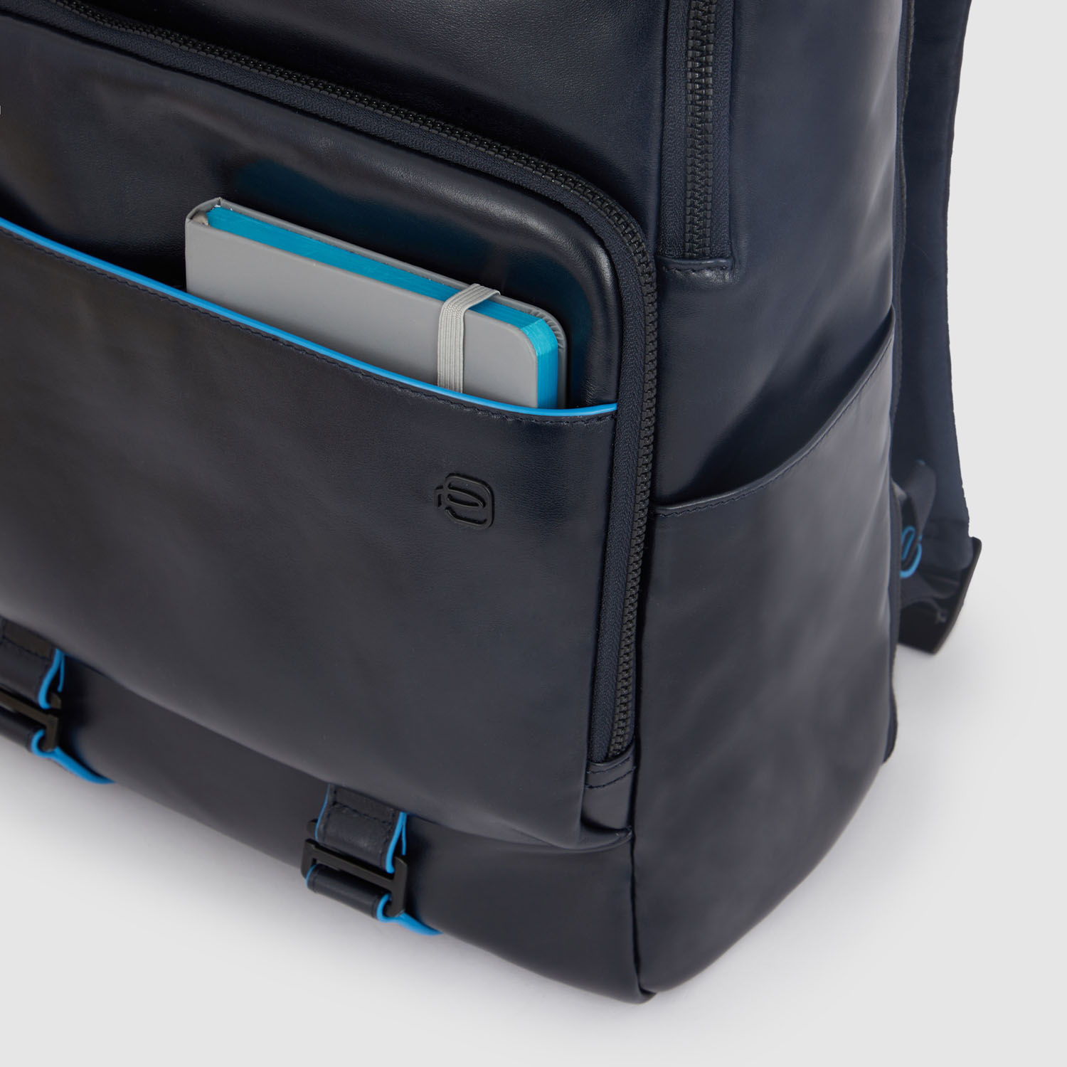 Piquadro Blue Square Laptop-Rucksack 15,6" mit iPad®-Fach Nachtblau Piquadro Blue Square Laptop-Rucksack 15,6" mit iPad®-Fach Nachtblau