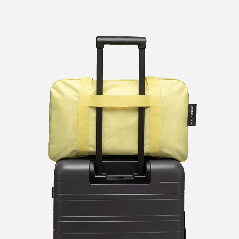 Horizn Studios Shibuya Weekender M Glossy Lemon Horizn Studios Shibuya Weekender M Glossy Lemon