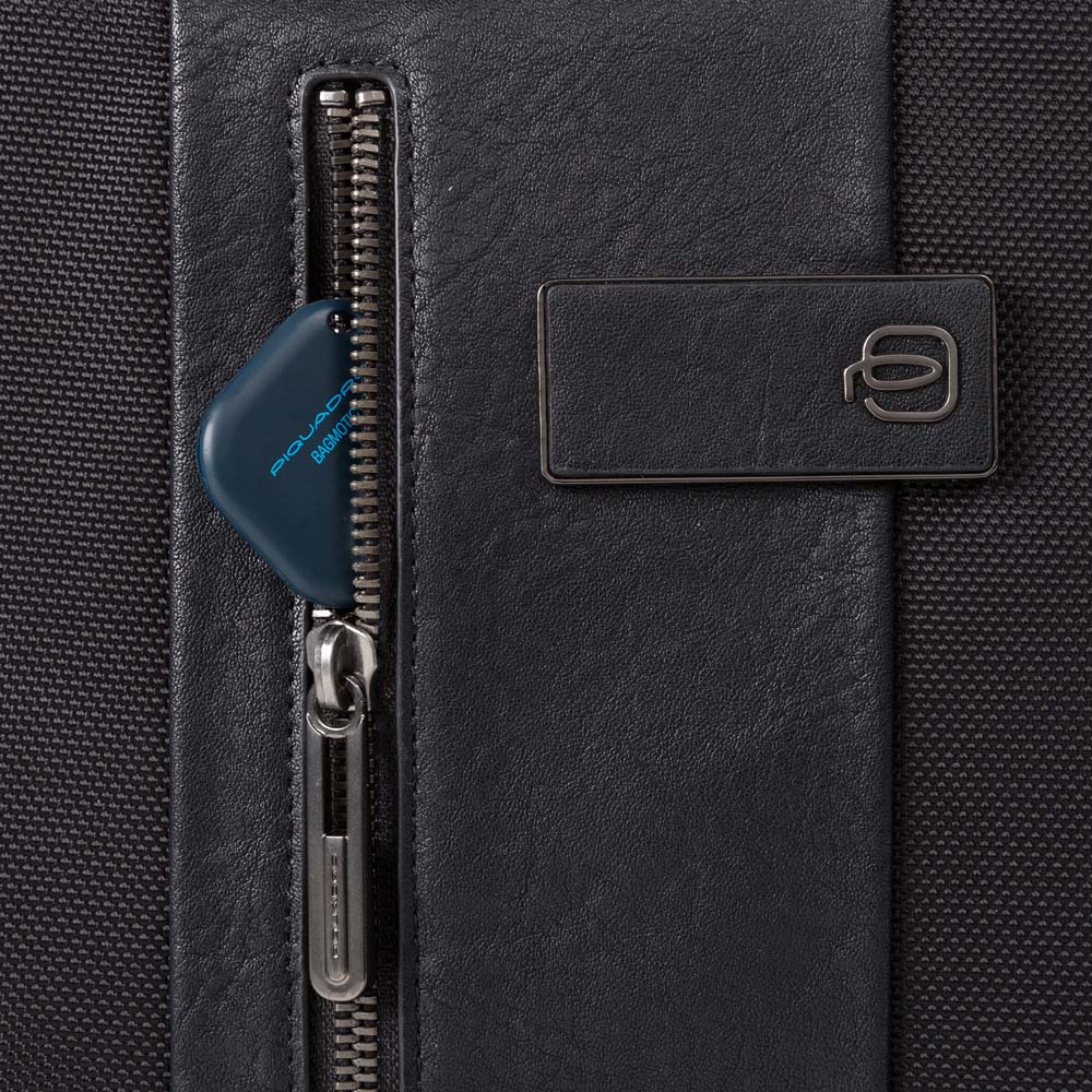 Piquadro Brief 2 Reisetasche aus rezykliertem Stoff Schwarz Piquadro Brief 2 Reisetasche aus rezykliertem Stoff Schwarz