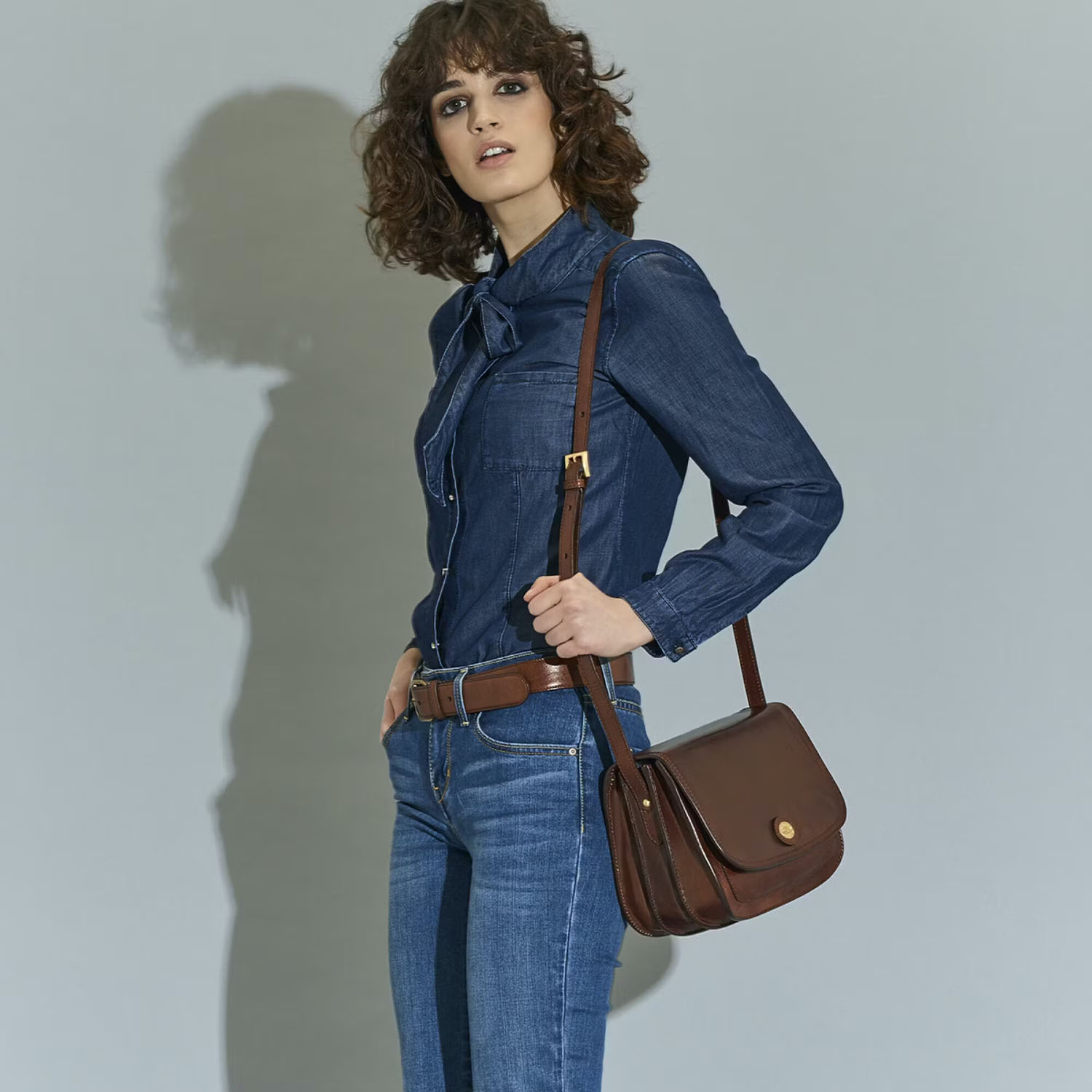 The Bridge Story Donna Damentasche Braun/Gold