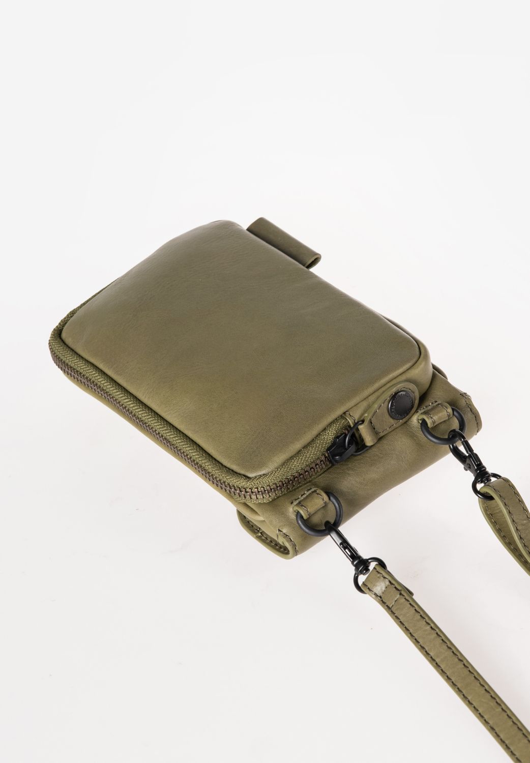 aunts & uncles Grandma's Luxury Club Mrs. Lemon Twist Phonebag olive branch aunts & uncles Grandma's Luxury Club Mrs. Lemon Twist Phonebag olive branch