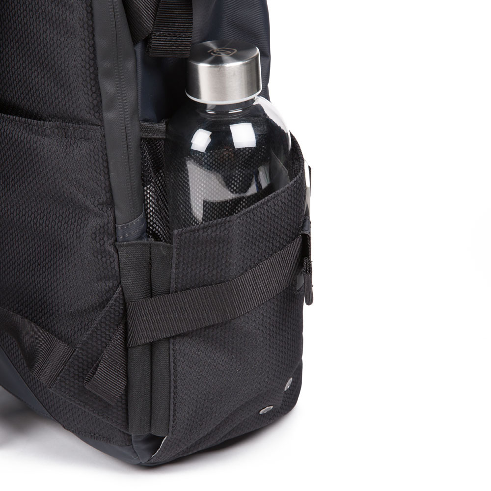 Piquadro PQ-Modular Laptoprucksack 15,6" aus rezykliertem antiviralen-Stoff und Diebstahlsicherung Rot Piquadro PQ-Modular Laptoprucksack 15,6" aus rezykliertem antiviralen-Stoff und Diebstahlsicherung Rot