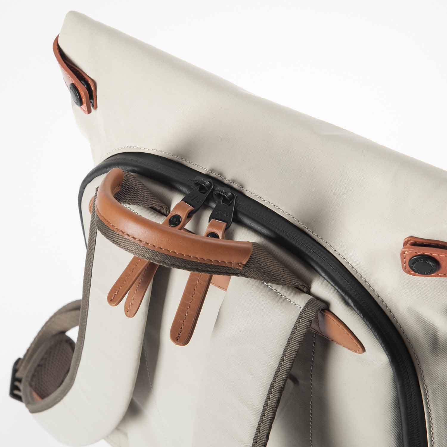 aunts & uncles Japan Wakayama Rolltop Rucksack mit 13" Notebookfach dust aunts & uncles Japan Wakayama Rolltop Rucksack mit 13" Notebookfach dust