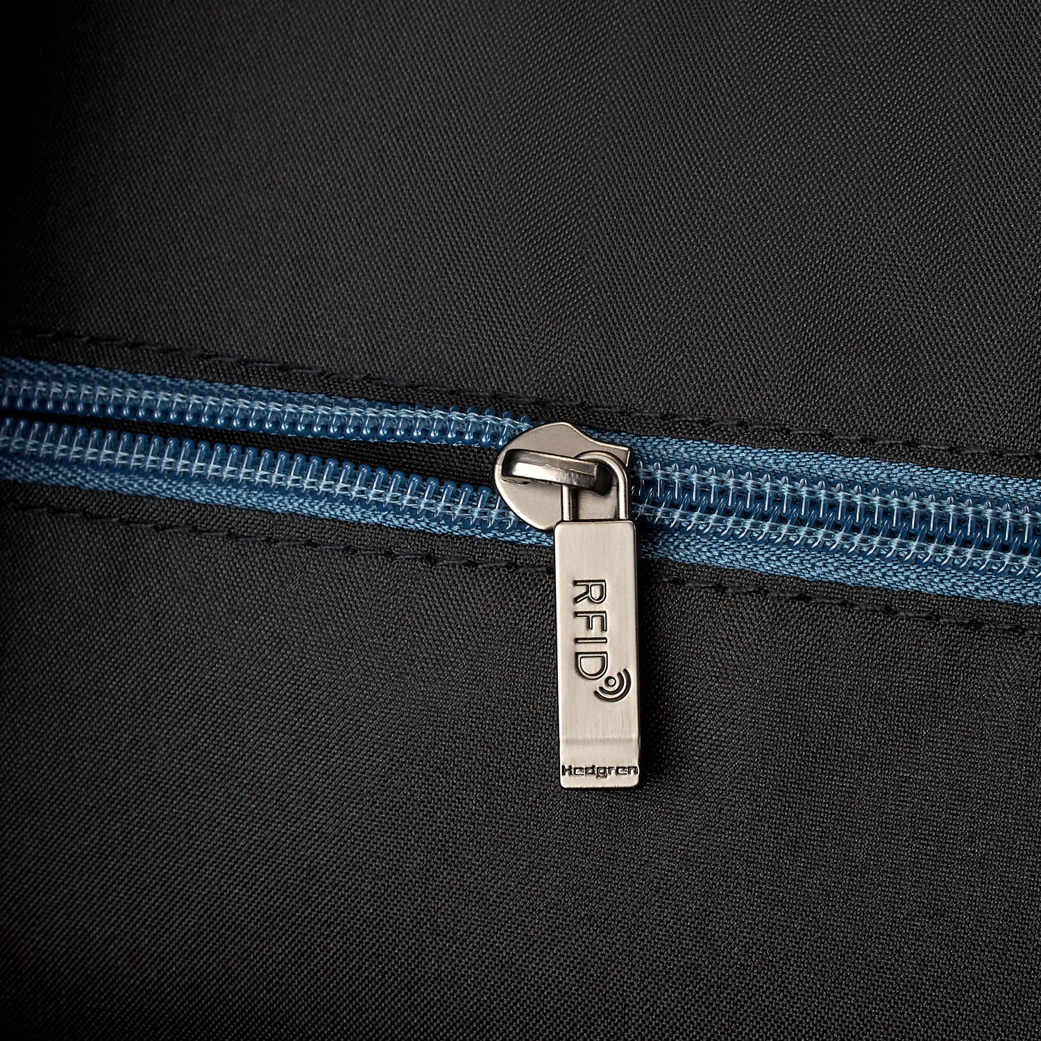 Hedgren Great American Heritage CRUSADE Drawstring Backpack RFID Denim Blue Hedgren Great American Heritage CRUSADE Drawstring Backpack RFID Denim Blue