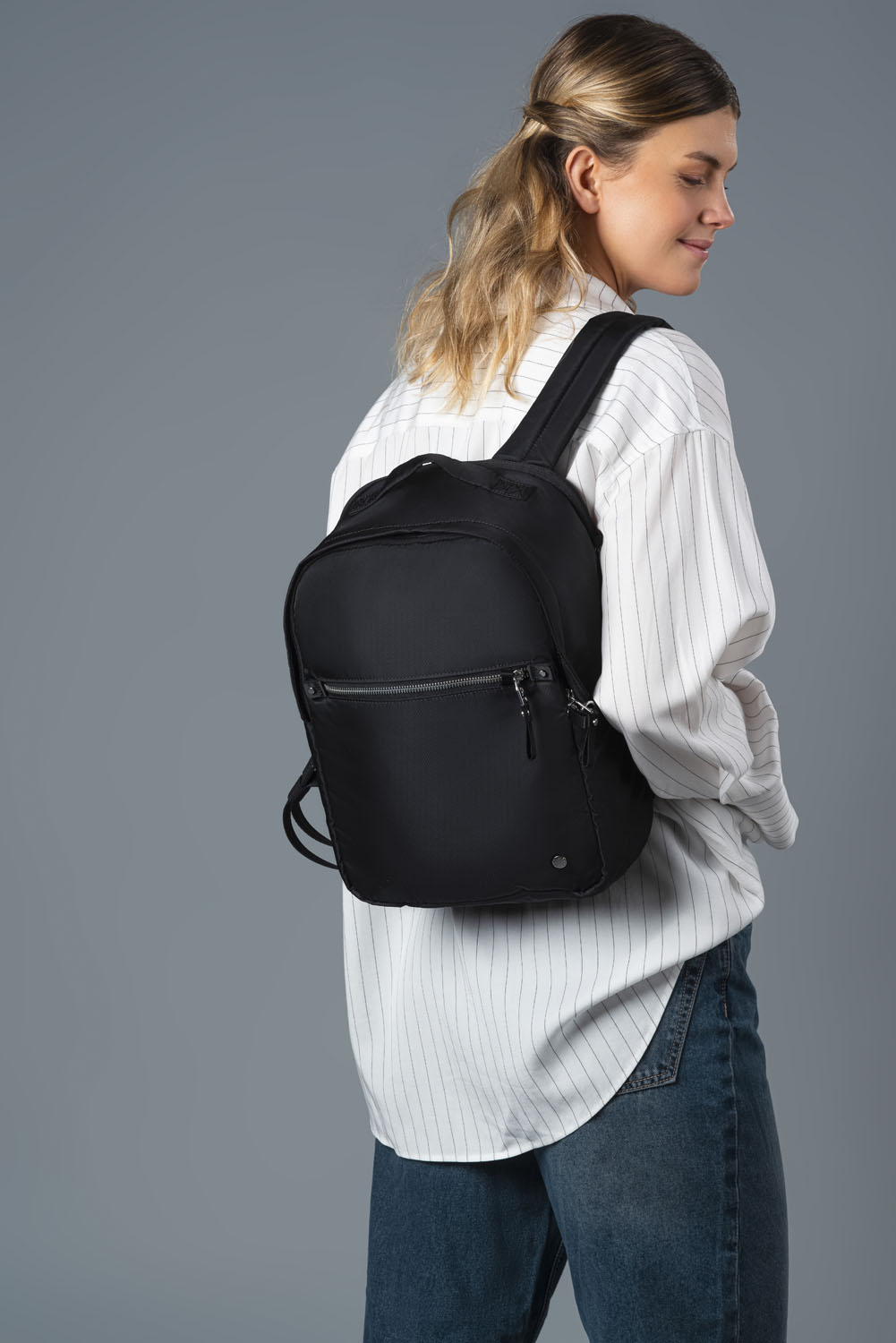 pacsafe W 10L Anti Theft Backpack Black