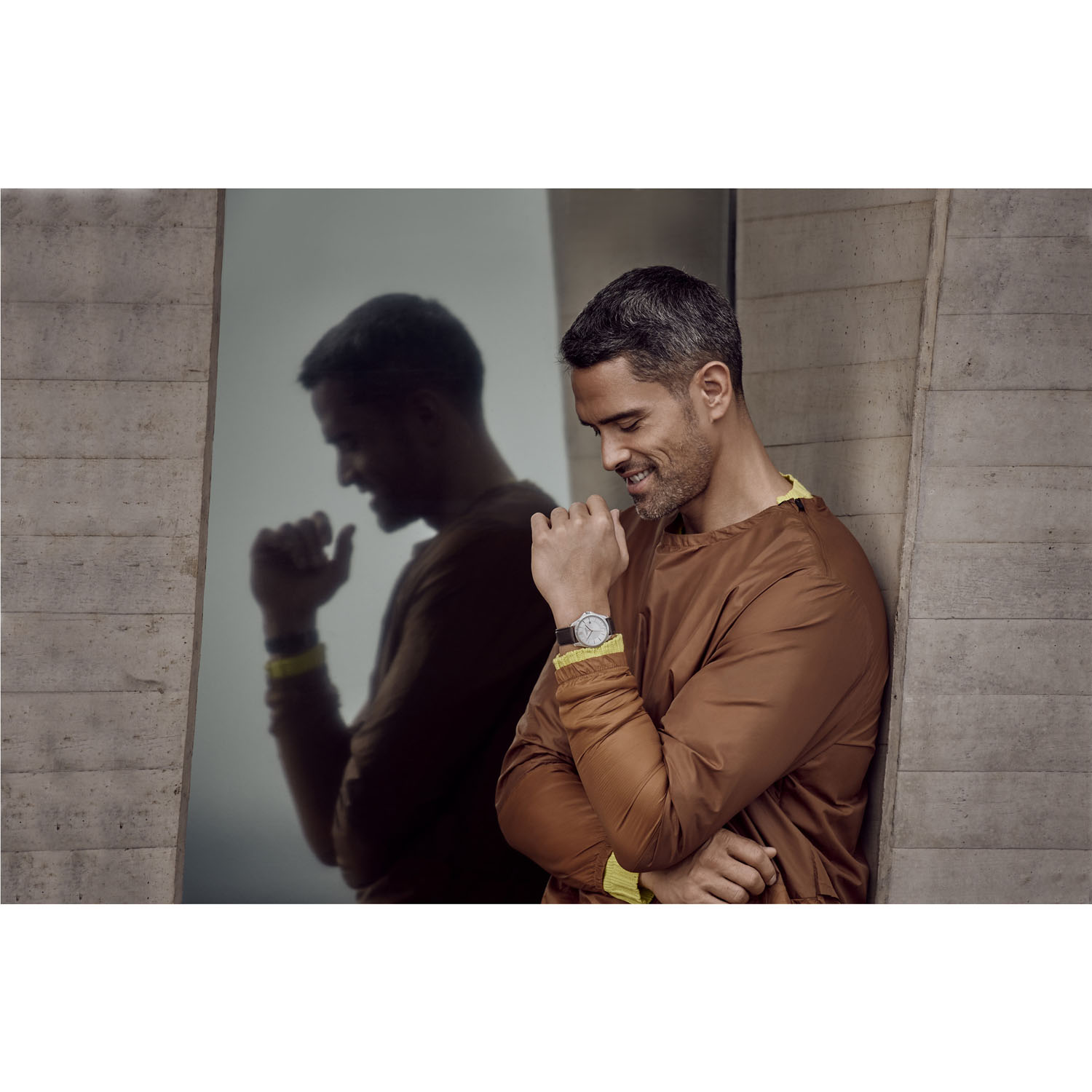 Victorinox Alliance 40mm Herrenuhr silver dial, brown leather strap