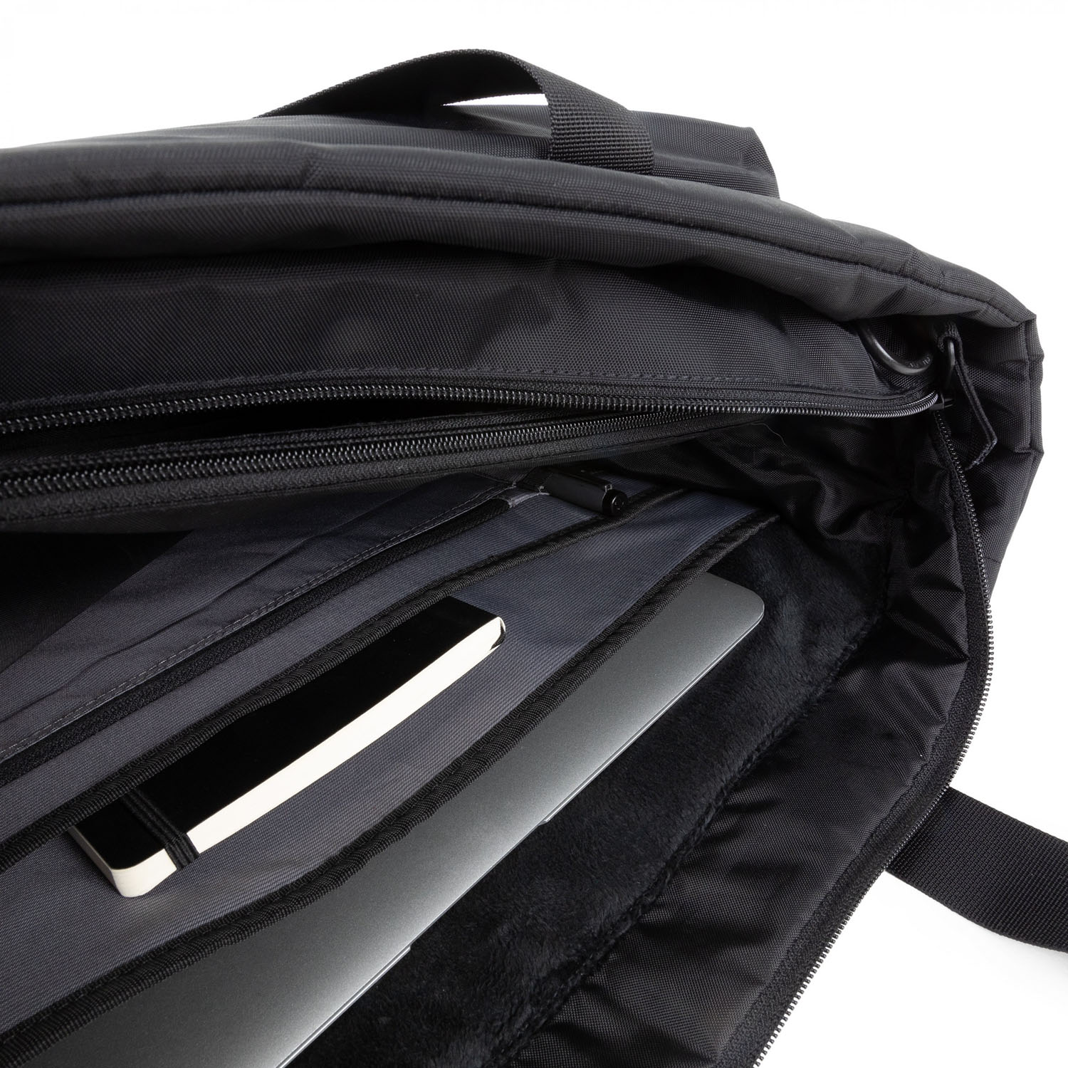 Eastpak CNNCT F SATCH Shoulderbag Black Eastpak CNNCT F SATCH Shoulderbag Black