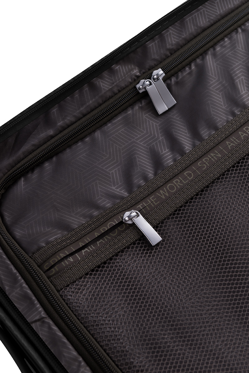 epic SPIN™ Trolley 65cm Satin Black epic SPIN™ Trolley 65cm Satin Black