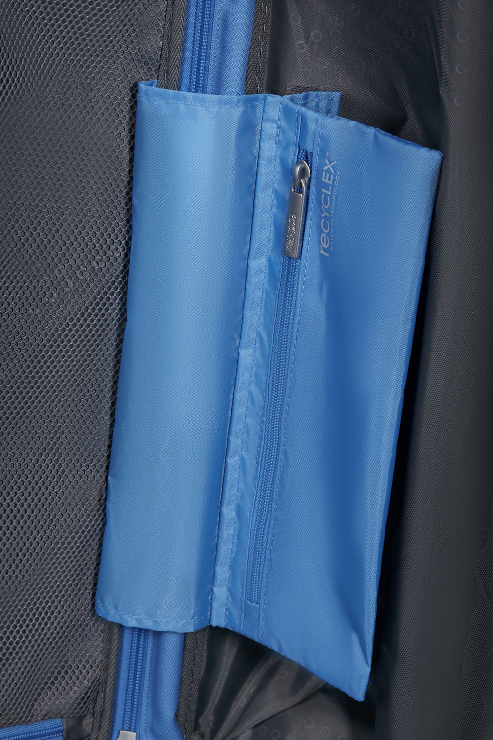 American Tourister StarVibe Trolley 77cm mit 4 Rollen, Erweiterbar + GRATIS HOTELGUTSCHEIN Tranquil Blue American Tourister StarVibe Trolley 77cm mit 4 Rollen, Erweiterbar + GRATIS HOTELGUTSCHEIN Tranquil Blue