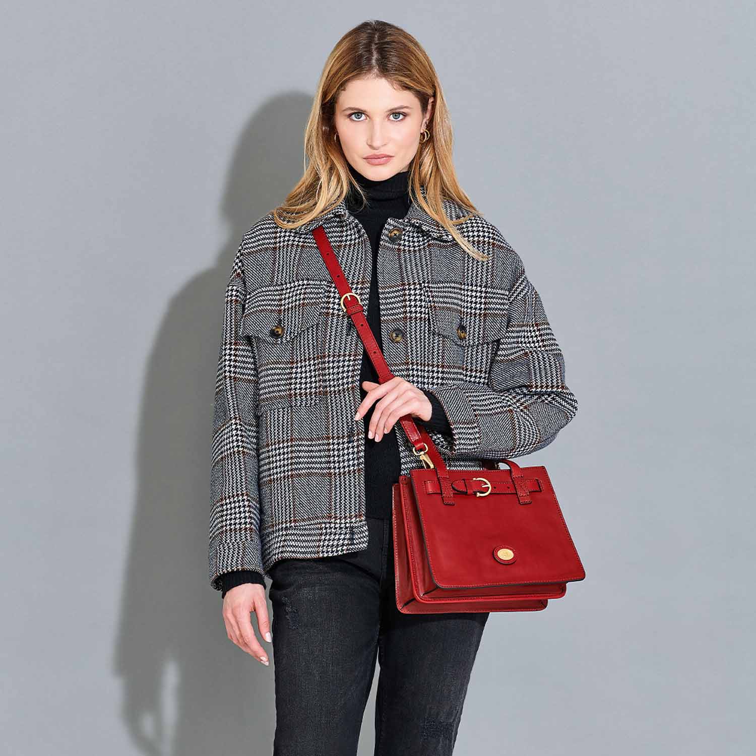 The Bridge Biba Tasche mit Doppelfunktion Ribes-Rot/Gold The Bridge Biba Tasche mit Doppelfunktion Ribes-Rot/Gold