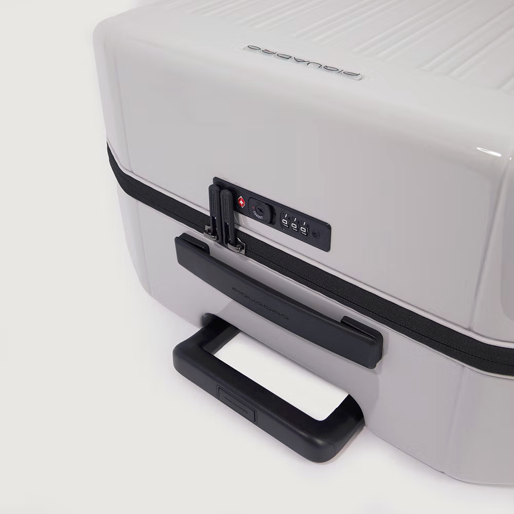 Piquadro PQ-Light 4-Rollen Trolley Koffer 75cm; glänzend Grau Piquadro PQ-Light 4-Rollen Trolley Koffer 75cm; glänzend Grau