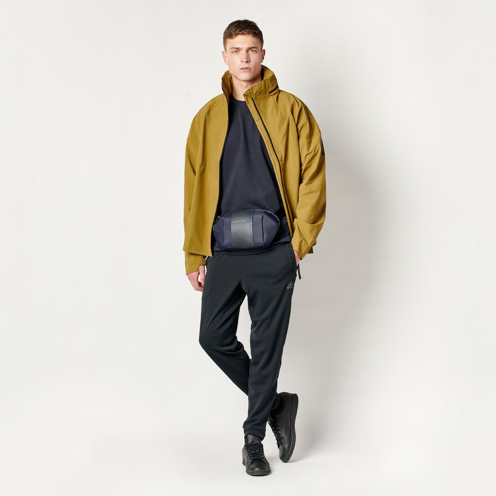 Piquadro Brief 2 Gürteltasche aus rezykliertem Stoff Schwarz Piquadro Brief 2 Gürteltasche aus rezykliertem Stoff Schwarz