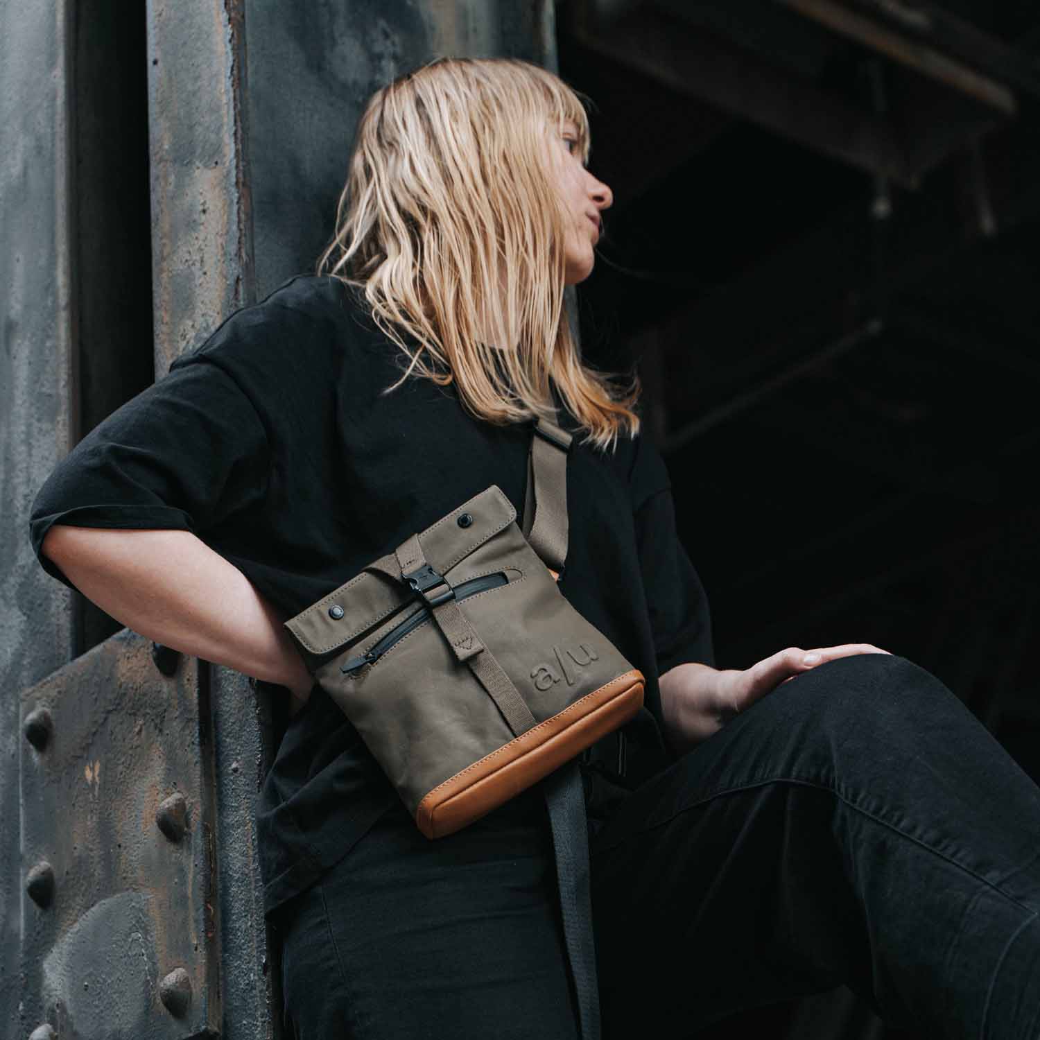 aunts & uncles Japan Tsu Multifunktional: Gürteltasche/Umhängetasche fallen rock aunts & uncles Japan Tsu Multifunktional: Gürteltasche/Umhängetasche fallen rock