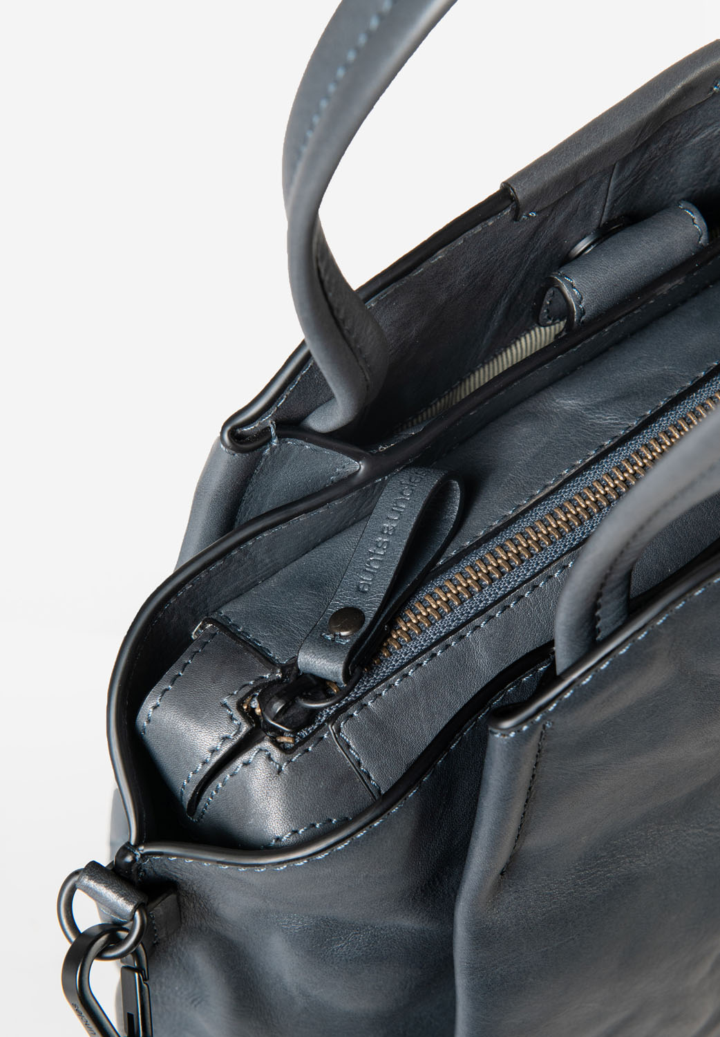 aunts & uncles Grandma's Luxury Club Mrs. Chiffon Pie Wind aunts & uncles Grandma's Luxury Club Mrs. Chiffon Pie Wind