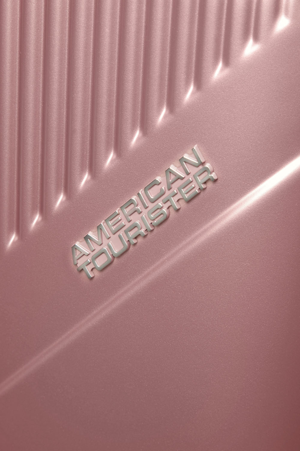 American Tourister Modern Dream Trolley mit 4 Rollen 55cm Rose Gold American Tourister Modern Dream Trolley mit 4 Rollen 55cm Rose Gold