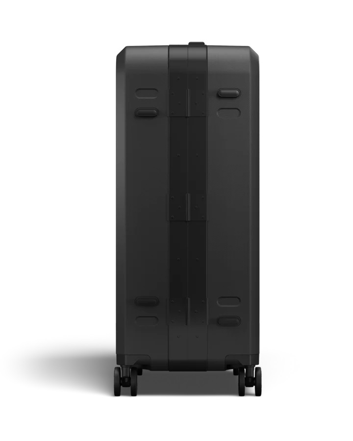 D_b_ Ramverk Pro Check-in Luggage Large mit Aluminiumrahmen Black Out D_b_ Ramverk Pro Check-in Luggage Large mit Aluminiumrahmen Black Out