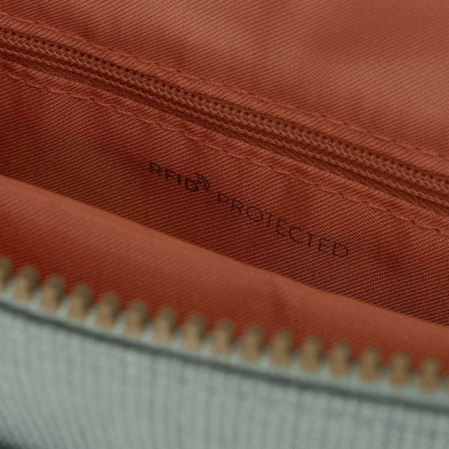 Hedgren Inner City EYE M Medium Umhängetasche RFID Linden Essence