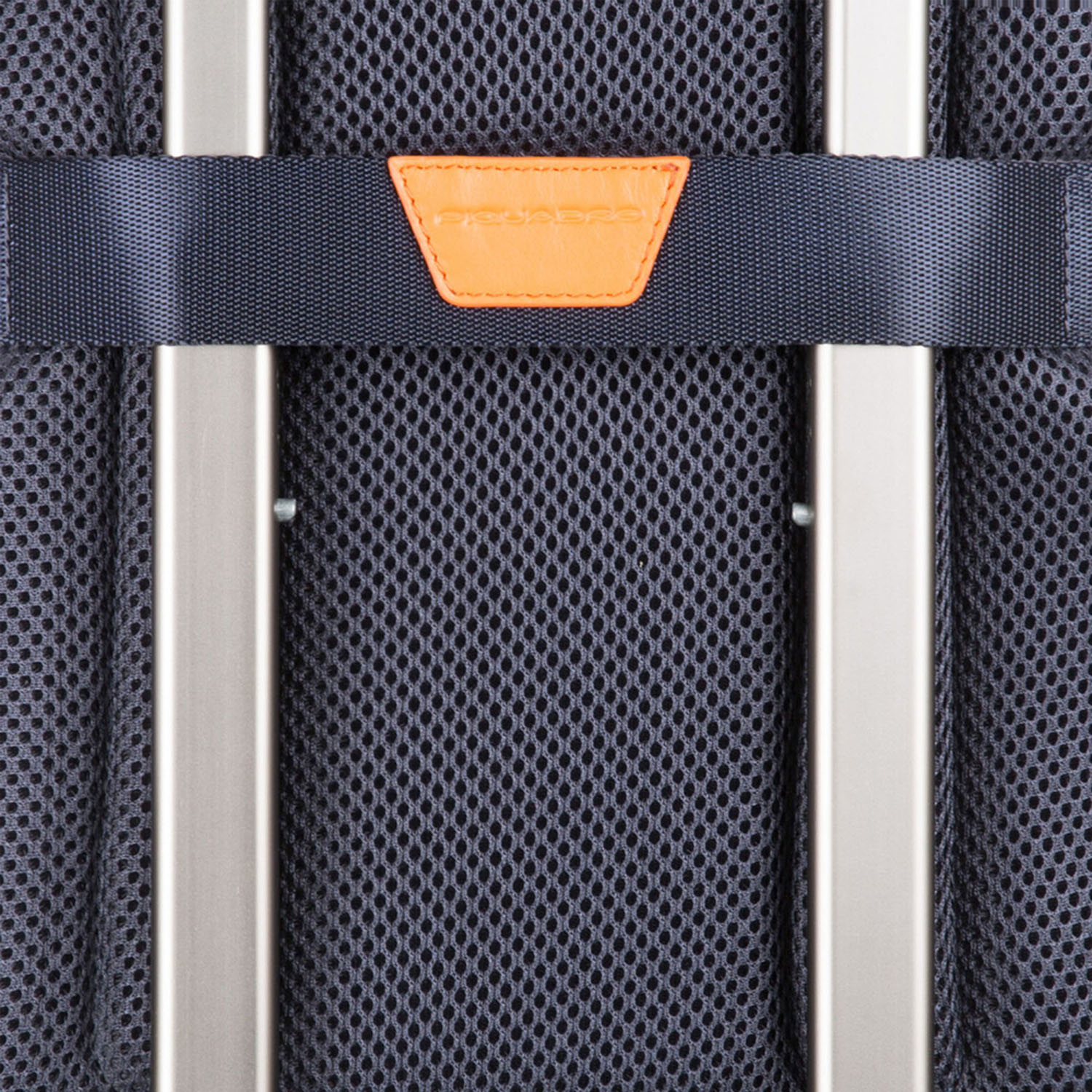 Piquadro Urban Laptoprucksack mit iPad 10,5"/iPad 9,7"-Fach Schwarz