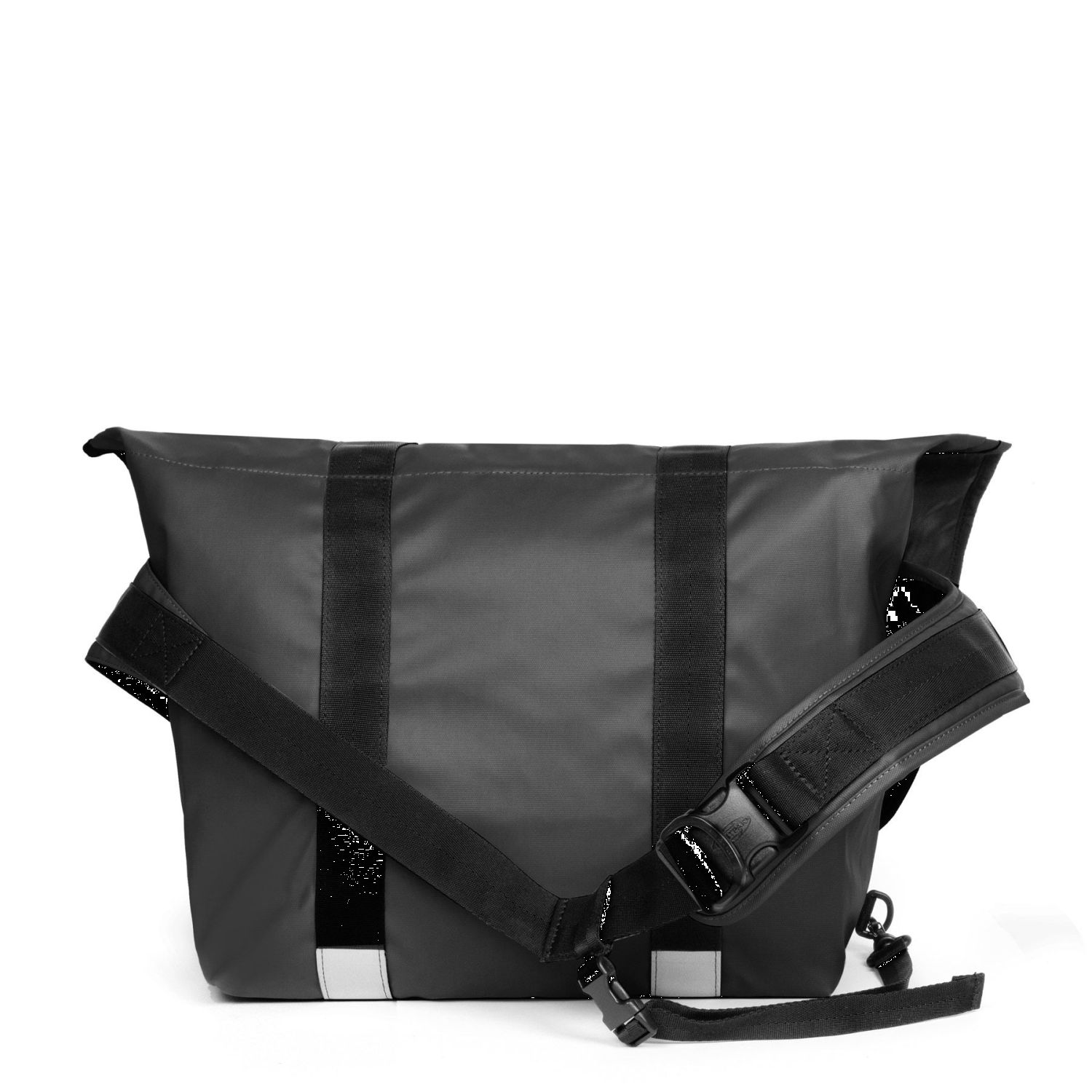 Eastpak MESSER BIKE Messenger-Tasche Tarp Black Eastpak MESSER BIKE Messenger-Tasche Tarp Black