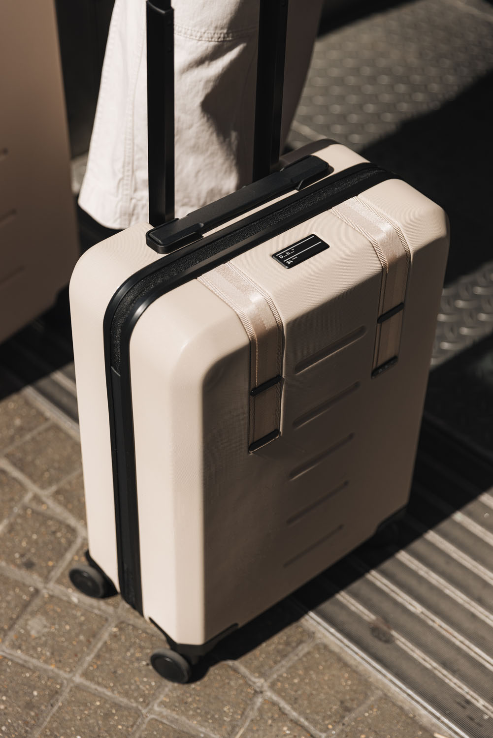 D_b_ Ramverk Check-in Luggage Large Fogbow Beige D_b_ Ramverk Check-in Luggage Large Fogbow Beige