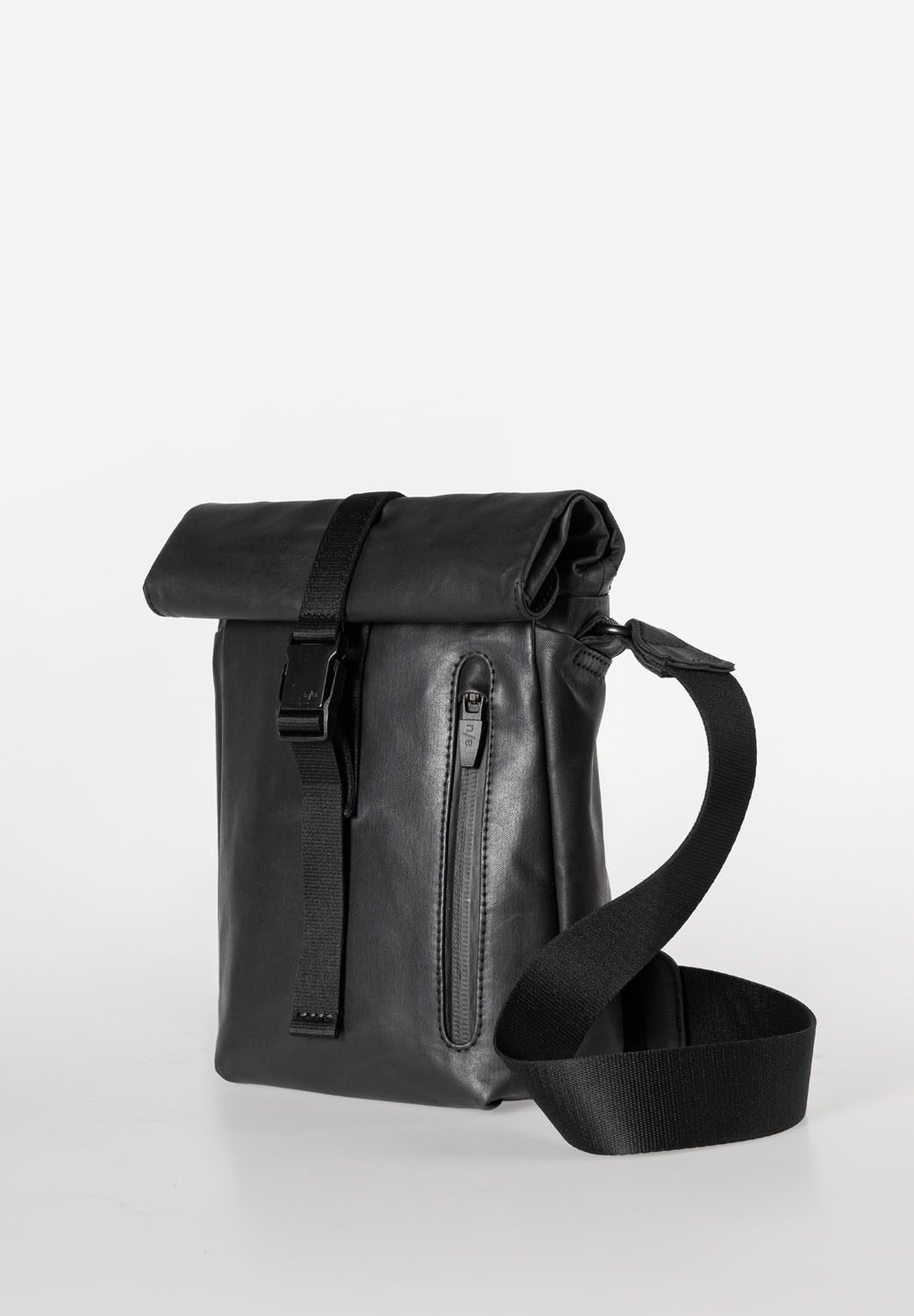 aunts & uncles Japan RE Yodo Umhängetasche Rolltop Black