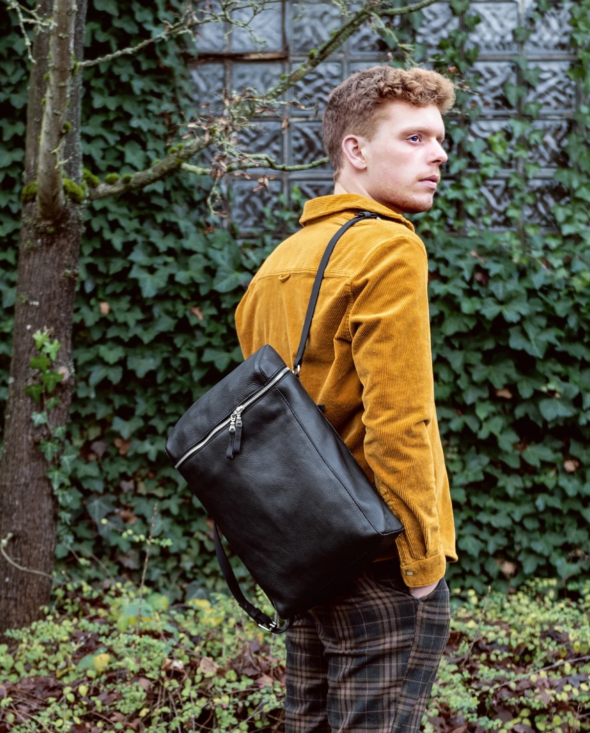 Harold's Box große Schultertasche/Rucksack schwarz Harold's Box große Schultertasche/Rucksack schwarz