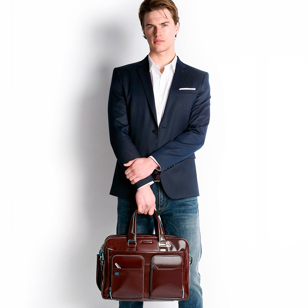 Piquadro Blue Square Erweiterbare Kurzgriff-Laptoptasche 15" mit iPad-Fach Mahagoni Piquadro Blue Square Erweiterbare Kurzgriff-Laptoptasche 15" mit iPad-Fach Mahagoni