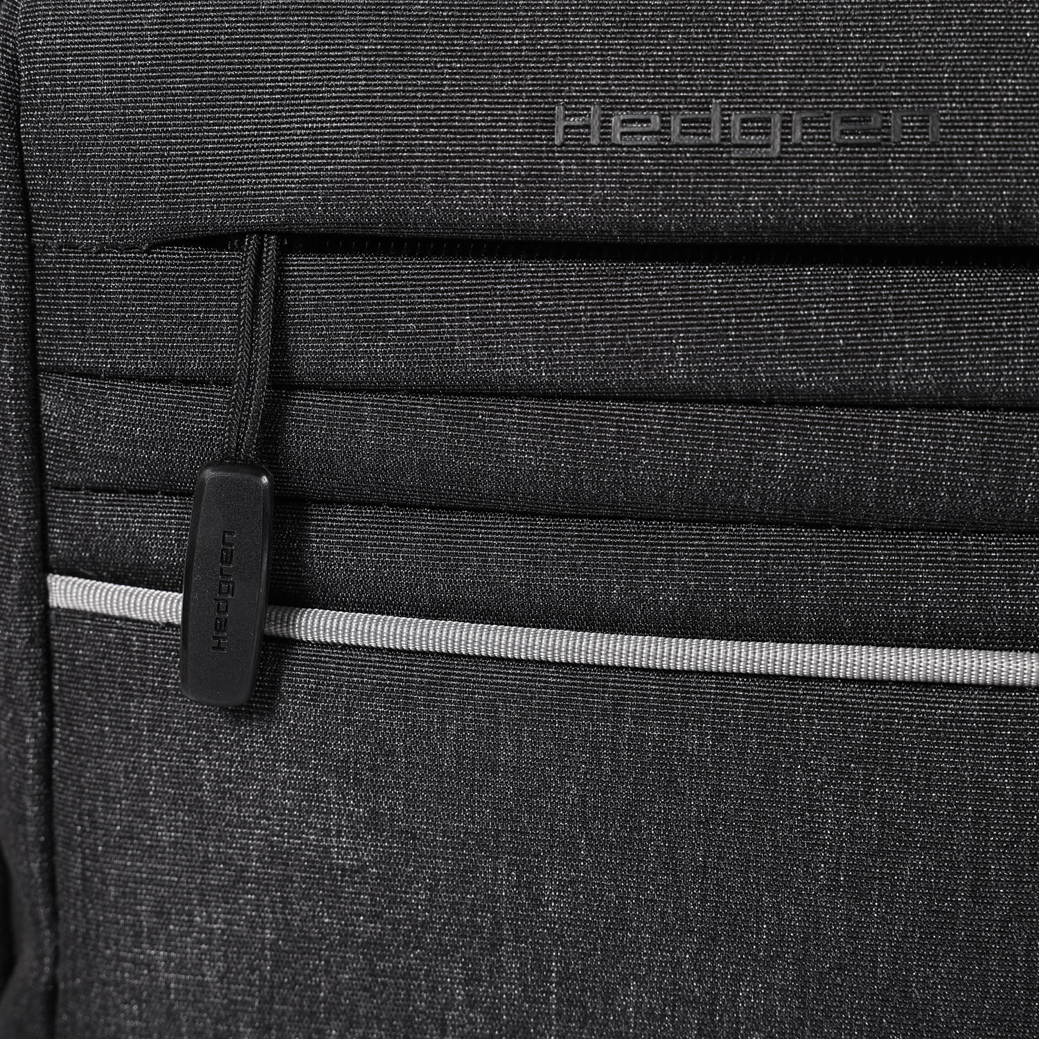 Hedgren Lineo CONTOUR vertikale Crossover-Tasche 8,3" Anthracite Hedgren Lineo CONTOUR vertikale Crossover-Tasche 8,3" Anthracite