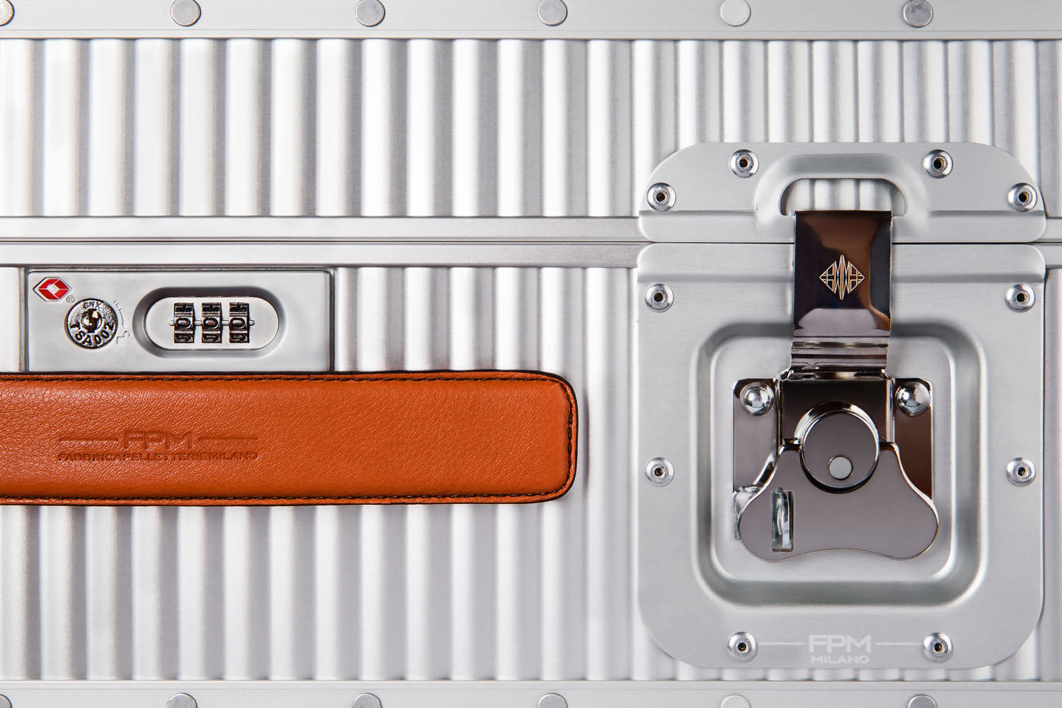 FPM Bank Trunk on Wheels Moonlight Silver FPM Bank Trunk on Wheels Moonlight Silver