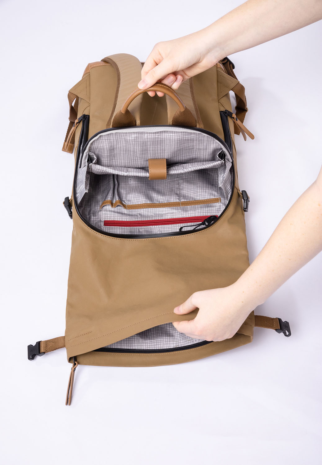 aunts & uncles Japan Tokio Rolltop Rucksack mit 13" Notebookfach tapir