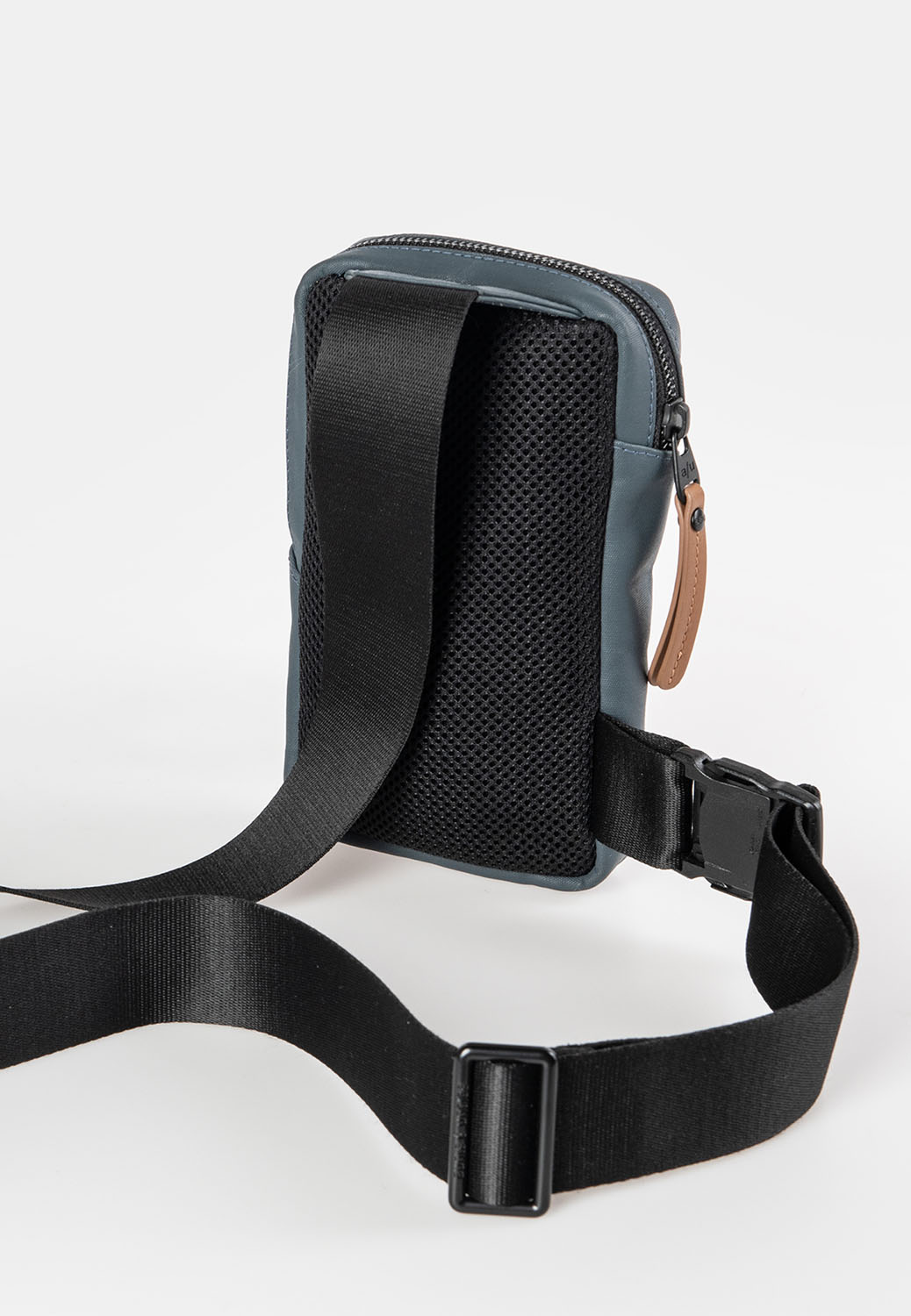 aunts & uncles Japan Iwako Crossbag / Phonebag cosmic void